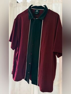Milano Burgundy Short-Sleeve Button-Down Bowling Shirt with Black Center Panel